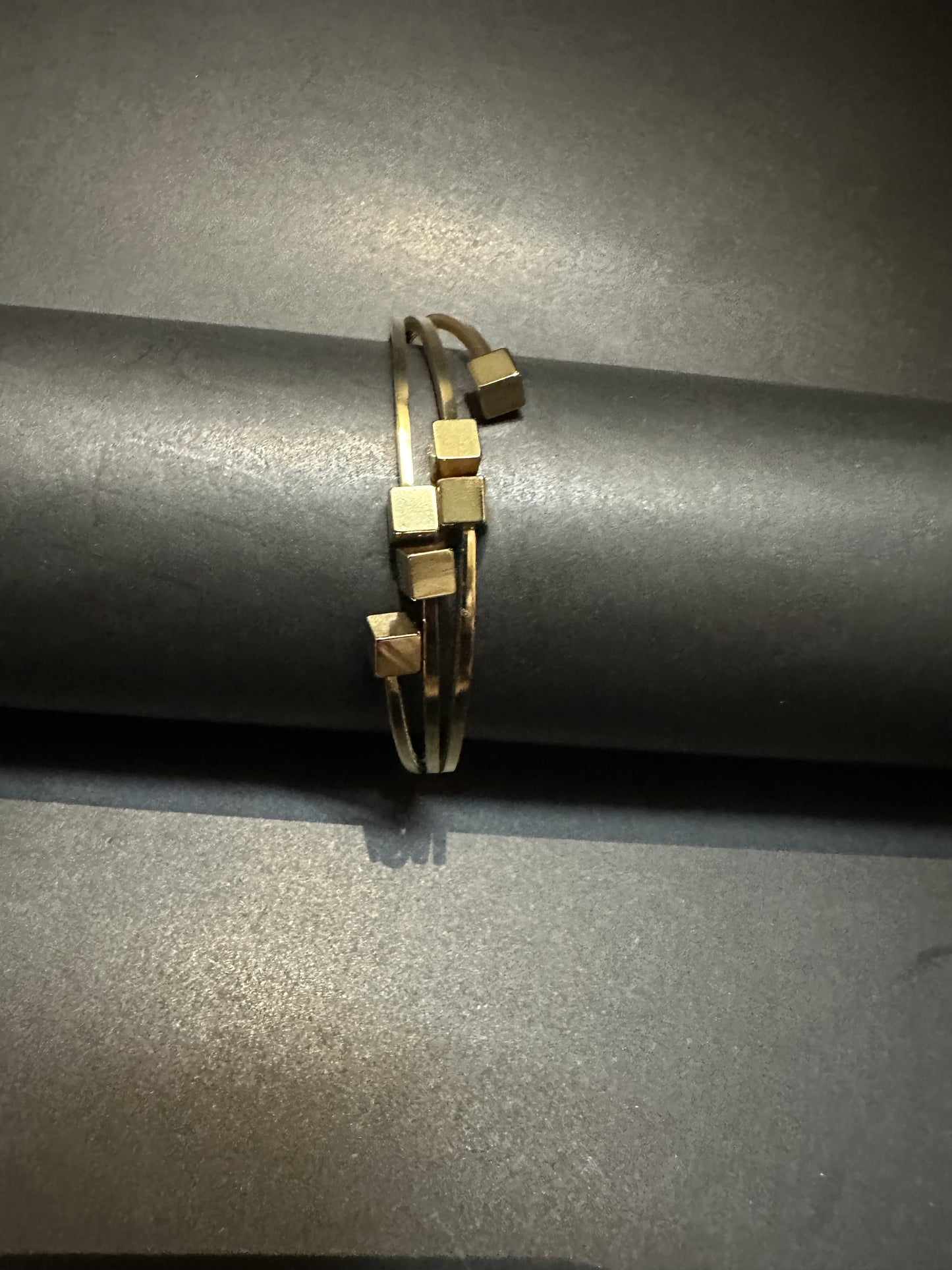 Minimal modern cube bracelet (Geometric Elegance)