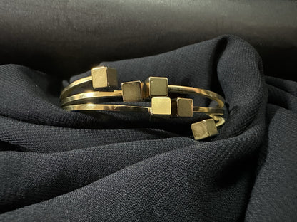 Minimal modern cube bracelet (Geometric Elegance)