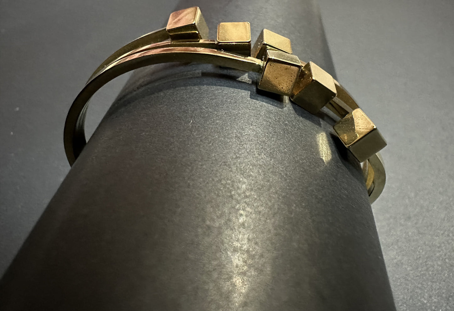 Minimal modern cube bracelet (Geometric Elegance)