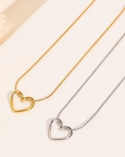 Golden Heart Elegance Necklace