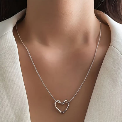 Golden Heart Elegance Necklace