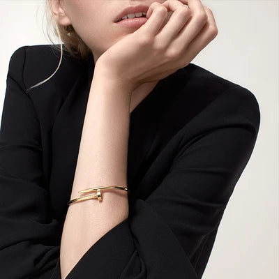 Golden Nail Bracelet-Fadeproof Edition
